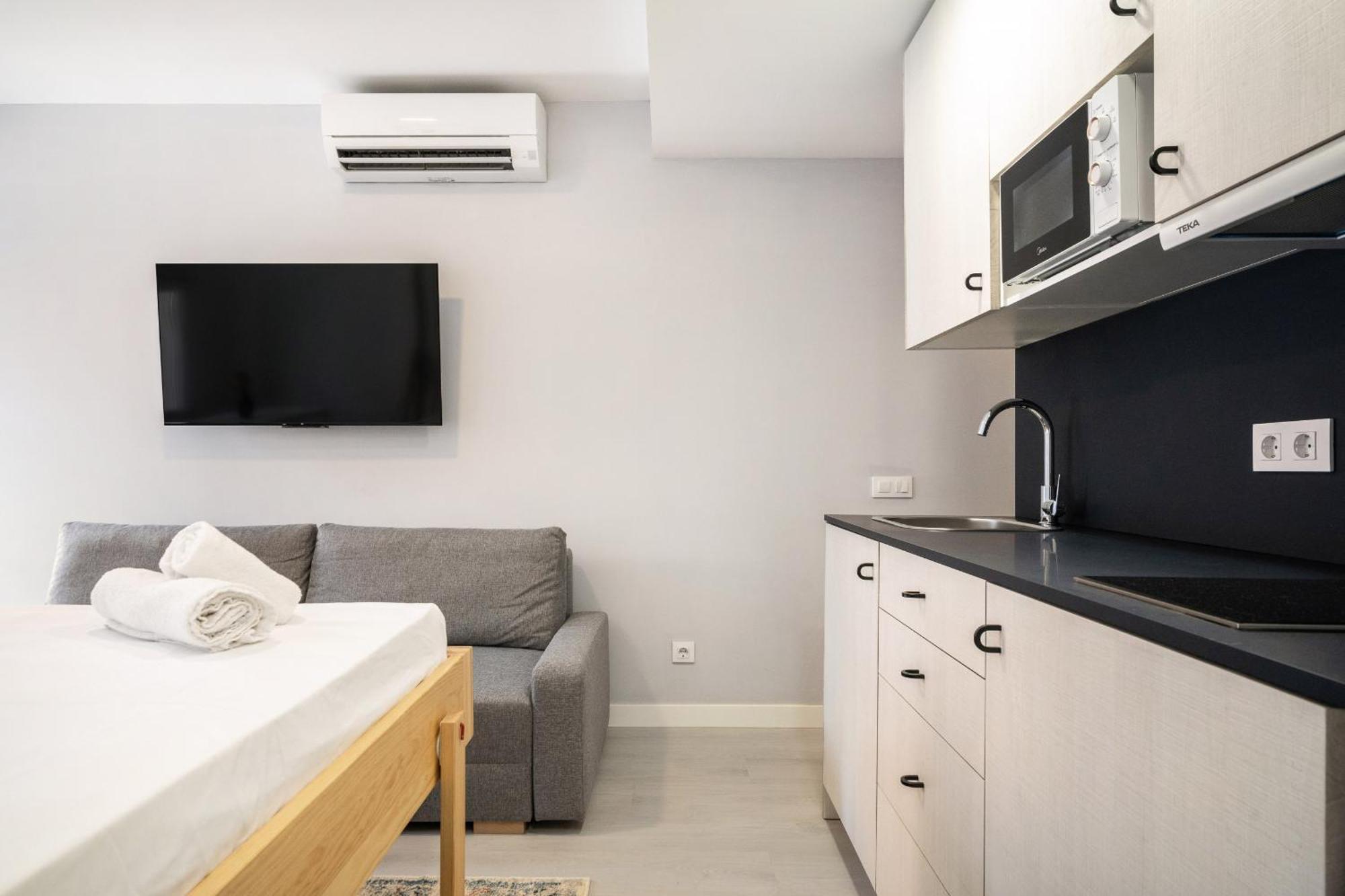 Madriver Apartamentos Reformados Con Parking Gratuito Ngoại thất bức ảnh