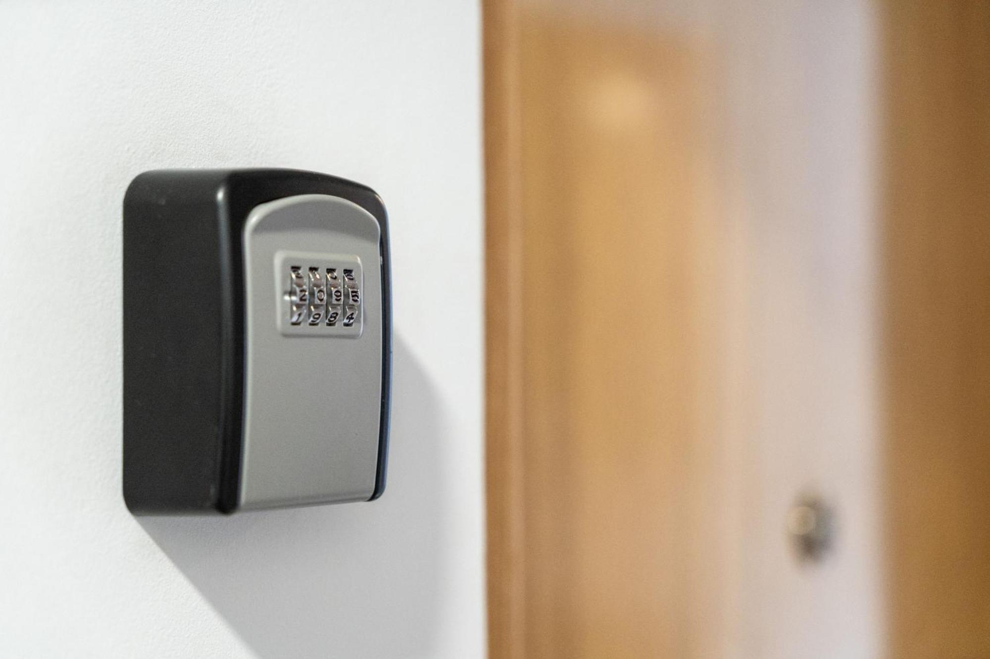 Madriver Apartamentos Reformados Con Parking Gratuito Ngoại thất bức ảnh
