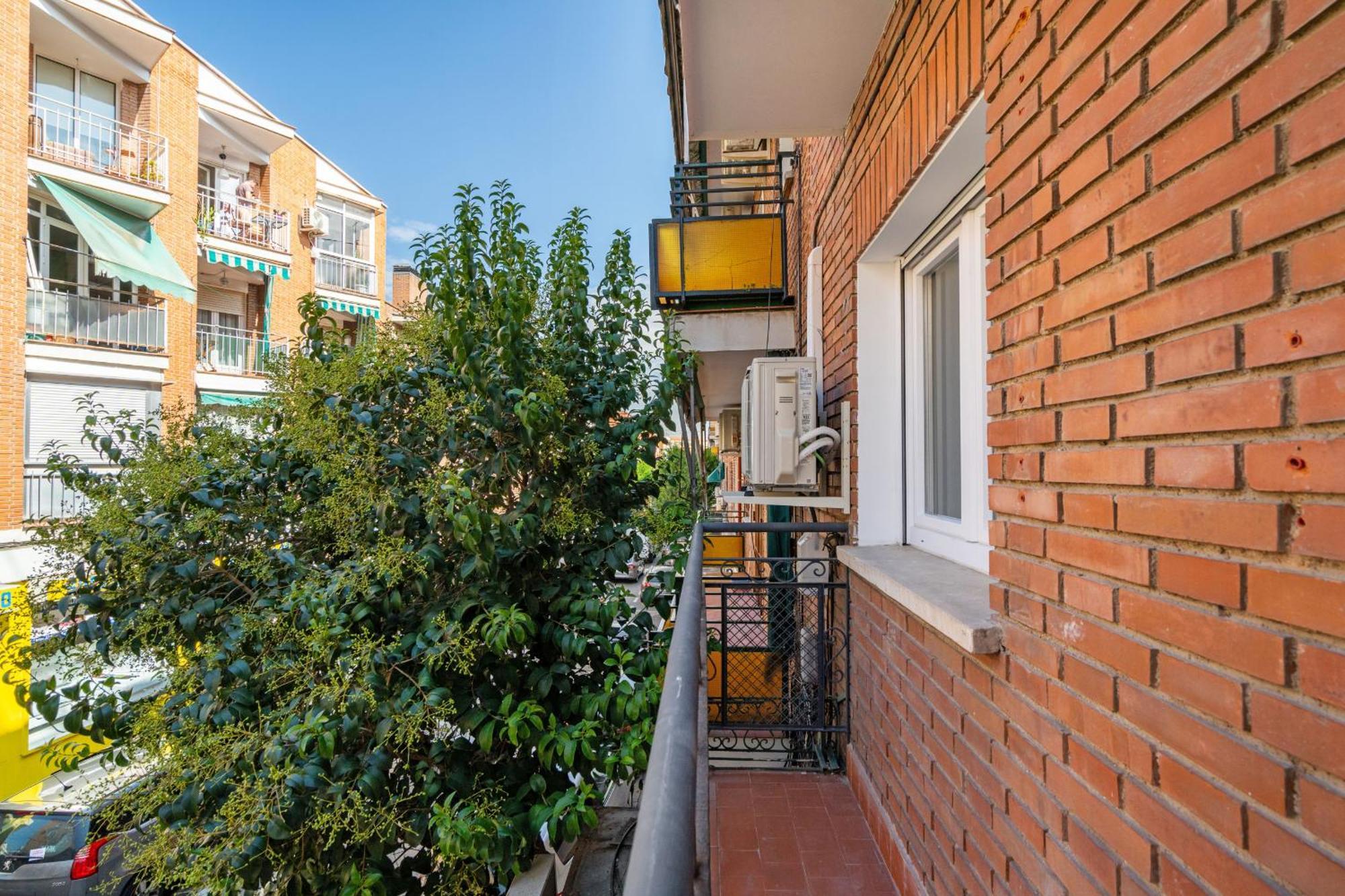 Madriver Apartamentos Reformados Con Parking Gratuito Ngoại thất bức ảnh